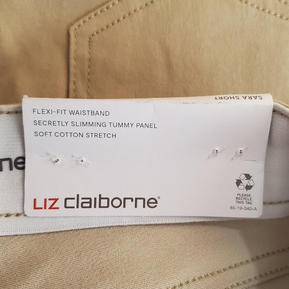 ◇◇ Liz Claiborne The Sara Short in Flax with Flexi-Fit Waist Size 2P - Picture 3 of 8